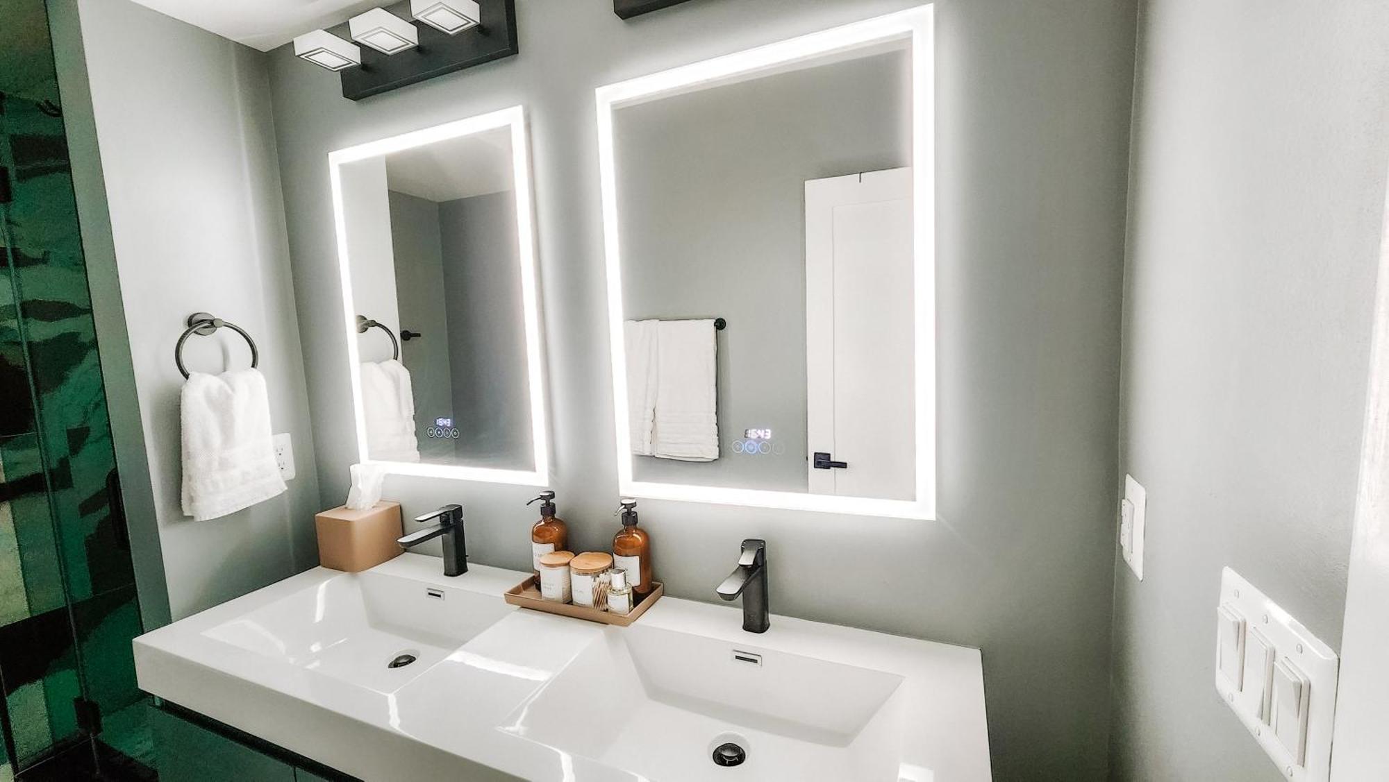 Private Modern Luxury Suite In Historic Stone Home วอชิงตัน ภายนอก รูปภาพ