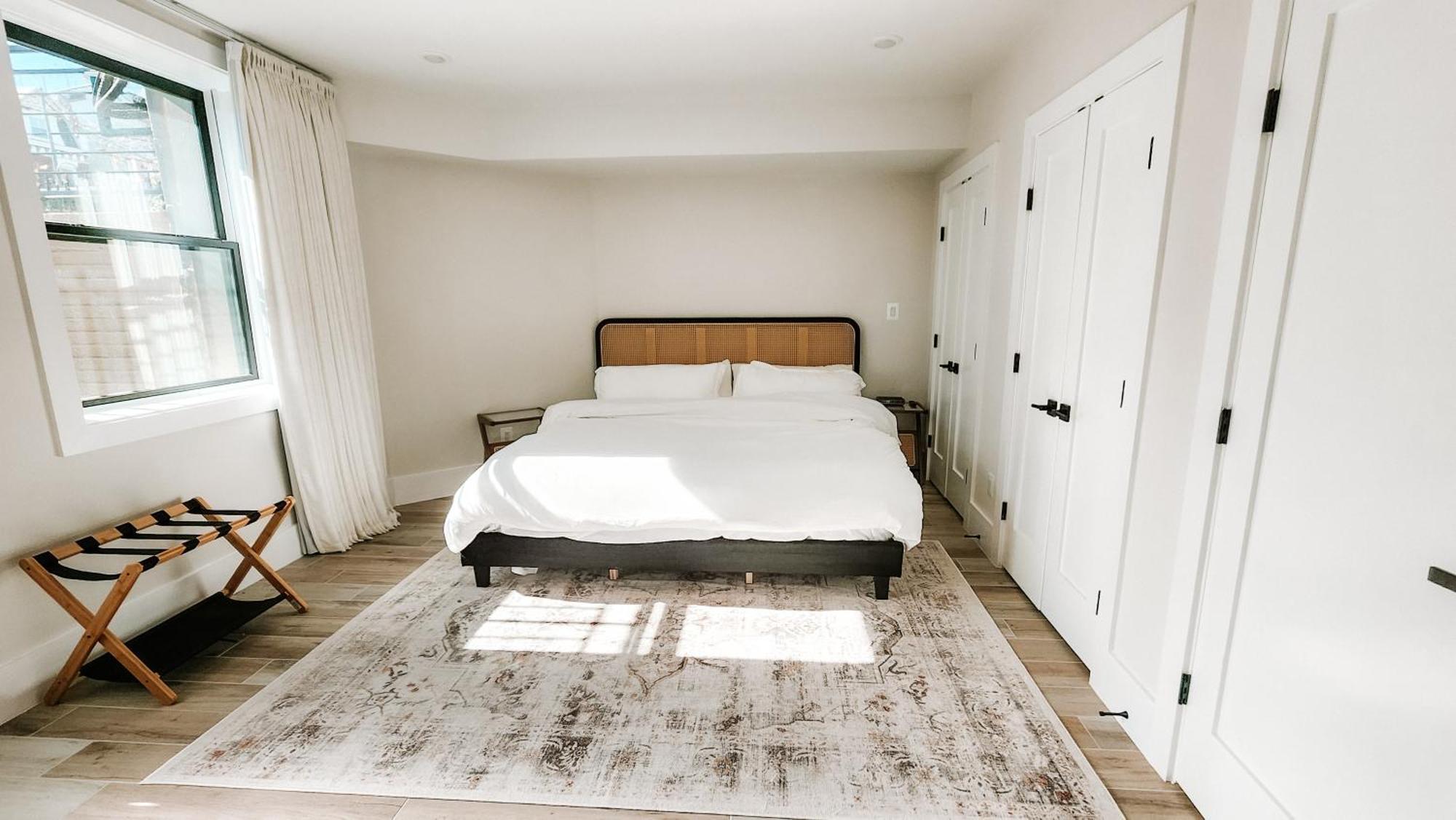Private Modern Luxury Suite In Historic Stone Home วอชิงตัน ภายนอก รูปภาพ